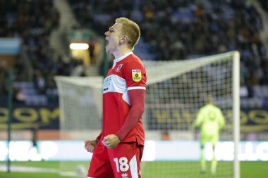 Middlesbrough 'dan Duncan Watmore, 19 Ekim 202' de Wigan Atletizm Karşıtı Middlesbrough 'a karşı oynanan Gökyüzü İddia Şampiyonası maçında 1-2 kazanma hedefini kutluyor.