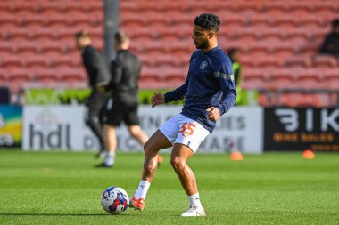 Blackpool 'dan Liam Bridcutt # 35. Maç öncesi ısınma maçı öncesinde Blackpool Preston North End' e karşı Bloomfield Road, Blackpool, 22 Ekim 202
