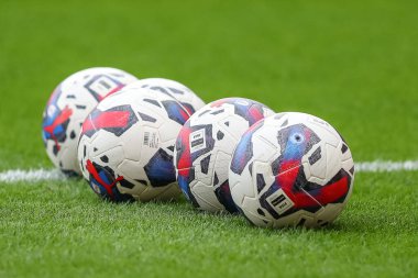 Maç topu, 22 Ekim 202 'de İngiltere' nin Rotherham Stadyumu 'nda oynanan Sky Bet Şampiyonası öncesinde oynanan maç öncesi maçta görülür.