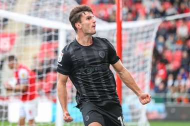 Hull City 'den Ryan Longman 22 Ekim 202' de New York Stadyumu, Rotherham, İngiltere 'de oynanan ve Rotherham United ile Hull City arasındaki Sky Bet Şampiyonası' nda 1-3 'lük galibiyetini kutluyor.