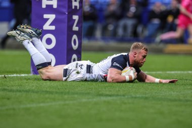 İngiltere 'den Luke Thompson, 22 Ekim 202' de İngiltere 'nin Bolton Stadyumu' nda Fransa 'ya karşı oynadığı Rugby Ligi Dünya Kupası 2021 Grubu karşılaşmasında sahaya çıkıyor.