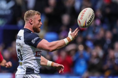 İngiltere 'den Luke Thompson, 22 Ekim 202' de İngiltere 'nin Bolton Stadyumu' nda Fransa 'ya karşı oynadığı Rugby Ligi Dünya Kupası 2021 Grubu karşılaşmasında şansını kutluyor.