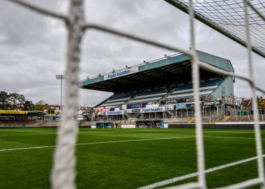 Memorial Stadyumu 'nun genel görünümü Gökyüzü İddia Ligi 1 maçı Bristol Rovers' a karşı Plymouth Argyle Anma Stadyumu, Bristol, İngiltere, 22 Ekim 202