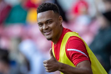 Middlesbrough 'dan Rodrigo Muniz 22 Ekim 202' de Middlesbrough, Middlesbrough 'daki Middlesbrough-Huddersfield Town maçında baş parmağını kaldırdı.