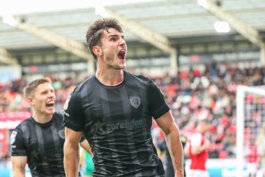 Hull City 'den Ryan Longman 22 Ekim 202' de New York Stadyumu, Rotherham, İngiltere 'de oynanan ve Rotherham United ile Hull City arasındaki Sky Bet Şampiyonası' nda 1-3 'lük galibiyetini kutluyor.