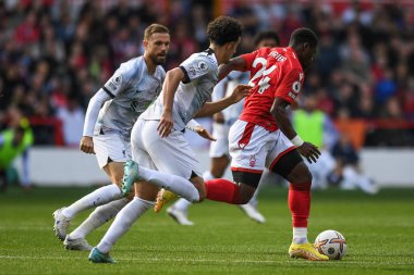 Nottingham Ormanı 'ndan Serge Aurier # 24 Premier League maçı sırasında Nottingham Forest Liverpool' a karşı City Ground, Nottingham, 22 Ekim 202