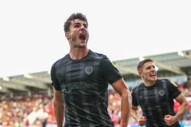 Hull City 'den Ryan Longman 22 Ekim 202' de New York Stadyumu, Rotherham, İngiltere 'de oynanan ve Rotherham United ile Hull City arasındaki Sky Bet Şampiyonası' nda 1-3 'lük galibiyetini kutluyor.