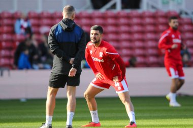 Middlesbrough 'dan Alex Mowatt # 4, Middlesbrough, Birleşik Krallık' ın Riverside Stadyumu 'nda Middlesbrough - Huddersfield Town maçında ısınıyor.