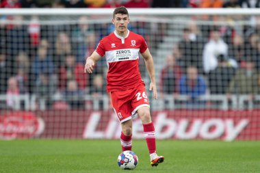 Middlesbrough 'dan Darragh Lenihan # 26, Middlesbrough, Birleşik Krallık Riverside Stadyumu, Middlesbrough, 22 Ekim 202' de Middlesbrough-Huddersfield Town maçında top üzerinde.