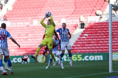 Huddersfield Town 'dan Lee Nicholls 22 Ekim 202' de Riverside Stadyumu 'nda Middlesbrough-Huddersfield Town maçında topu yakaladı.