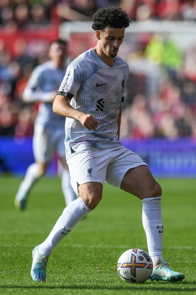 Liverpool 'dan Curtis Jones # 17 Premier Lig maçı sırasında Nottingham Forest Liverpool' a karşı City Ground, Nottingham, İngiltere, 22 Ekim 202