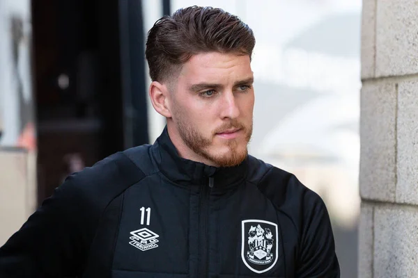 Connor Mahoney Van Huddersfield Town Arriveert Riverside Stadium Voor Sky — Stockfoto