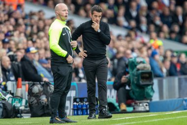 Marco Silva Premier Lig maçında Fulham 'ın teknik direktörü Leeds United ile Fulham arasında 23 Ekim 202' de Elland Road, Leeds, İngiltere 'de oynanan maçta.