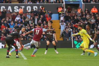 Aston Villa 'dan Ollie Watkins Premier Lig maçı Aston Villa' nın Brentford 'a karşı oynadığı Villa Park, Birmingham, İngiltere' de 23 Ekim 202 'de 4-0' lık skorla gol attı.