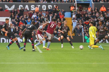 Aston Villa 'dan Ollie Watkins Premier Lig maçı Aston Villa' nın Brentford 'a karşı oynadığı Villa Park, Birmingham, İngiltere' de 23 Ekim 202 'de 4-0' lık skorla gol attı.