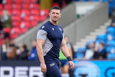 Satış Köpekbalıkları 'ndan Tom Curry # 7, Gallagher Premiership maçından önce ısınıyor. AJ Bell Stadyumu, Eccles, İngiltere, 23 Ekim 202' de Sale Sharks ve Harlequins karşılaşması.
