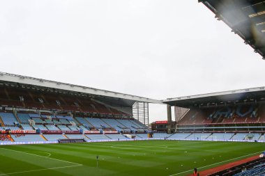 Premier Lig karşılaşması öncesinde Villa Parkı 'nda yağmur yağmaya devam ediyor. Aston Villa, Brentford' a karşı Villa Park, Birmingham, Birleşik Krallık, 23 Ekim 202