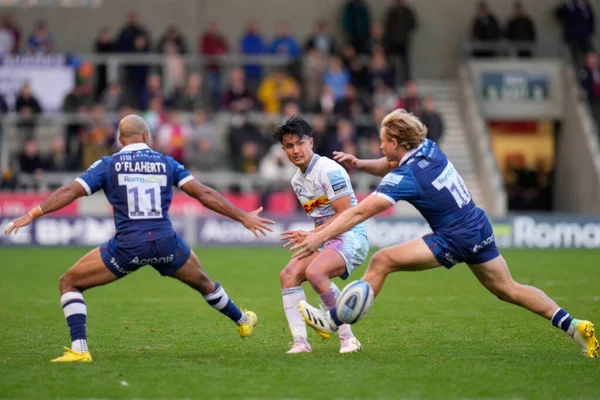 Marcus Smith Harlequins Chips Ball Sale Sharks Defence Gallagher Premiership — Stock fotografie