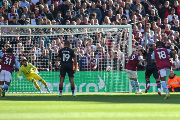 Danny Ings Aston Villa Scores Penalty Make Premier League Match — Stock Photo, Image