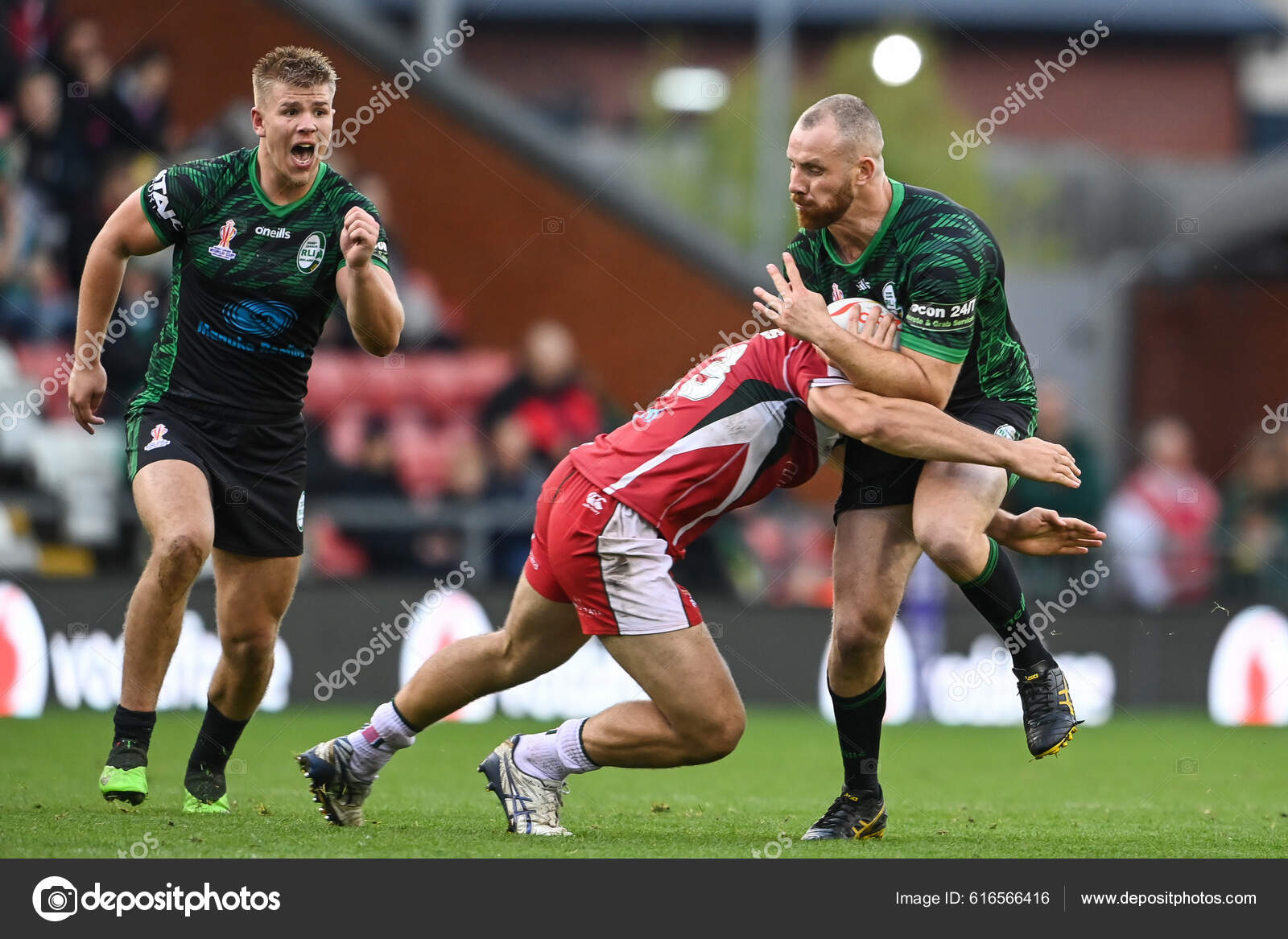 Джеймс Хассон Ирландии Находится Контролем Джеймса Руманоса Ливана.