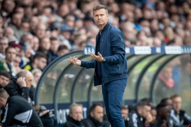 Leeds United 'ın teknik direktörü Jesse Marsch Premier Lig maçında Leeds United' ın Fulham 'a karşı oynadığı Elland Road, Leeds, Birleşik Krallık' ta 23 Ekim 202 'de oynadığı jest ve tepkiler