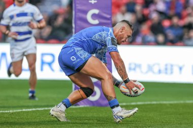 Samoa 'dan Danny Levi, 23 Ekim 202' de İngiltere 'nin Doncaster kentindeki Eco-Power Stadyumu' nda oynanan Rugby Ligi Dünya Kupası 2021 Dünya Kupası A Grubu karşılaşmasında sahaya çıkıyor.