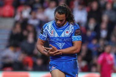 Samoalı Jarome Luai, 23 Ekim 202 'de İngiltere' nin Doncaster kentindeki Eco-Power Stadyumu 'nda oynanan Rugby Ligi Dünya Kupası 2021 Dünya Kupası A Grubu maçında şansını kutluyor.