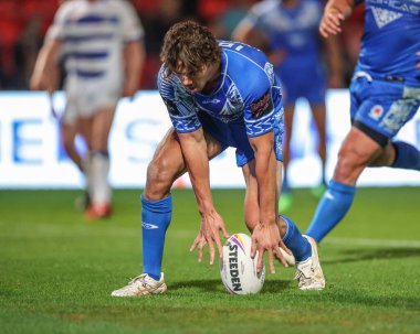 Samoa 'dan Chanel Harris-Tavita, 23 Ekim 202' de İngiltere 'nin Doncaster kentindeki Eco-Power Stadyumu' nda oynanan Rugby Ligi Dünya Kupası 2021 Nolu Grup A karşılaşmasında sahaya çıkıyor.