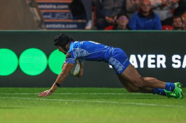 Samoa 'dan Stephen Crichton, 23 Ekim 202' de İngiltere 'nin Doncaster kentindeki Eco-Power Stadyumu' nda oynanan Rugby Ligi Dünya Kupası 2021 Dünya Kupası A Grubu maçında şansını deneyecek.