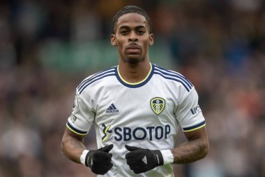 Crysencio Summerville # 10 of Leeds United Premier League maçı sırasında Leeds United Fulham 'a karşı Elland Road, Leeds, İngiltere, 23 Ekim 202
