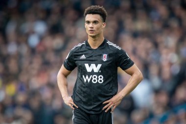 Premier Lig karşılaşmasında Fulham 'dan Antonee Robinson # 33 Elland Road, Leeds, Birleşik Krallık' ta Leeds United maçında, 23 Ekim 202