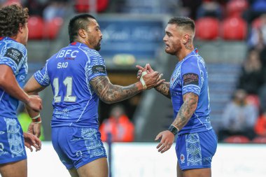 Samoa 'dan Danny Levi, 23 Ekim 202' de İngiltere 'nin Doncaster kentindeki Eco-Power Stadyumu' nda oynanan Rugby Ligi Dünya Kupası 2021 Kupası A Grubu maçında şansını kutluyor.