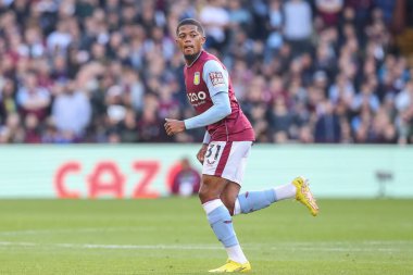Aston Villa 'dan Leon Bailey # 31 Premier Lig karşılaşmasında Aston Villa, Brentford' a karşı Villa Park, Birmingham, Birleşik Krallık, 23 Ekim 202