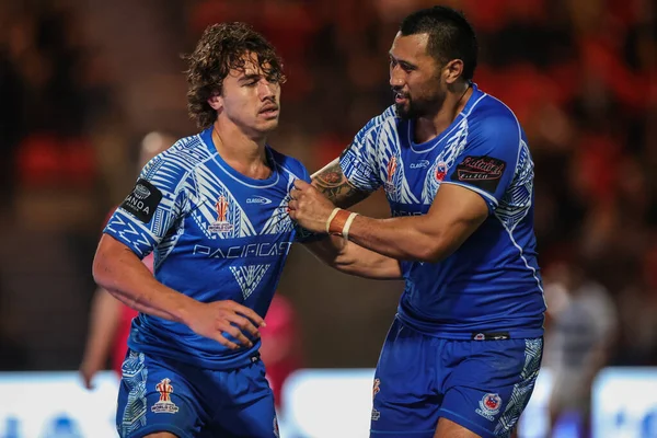 Samoalı Chanel Harris-Tavita, 23 Ekim 202 'de İngiltere' nin Doncaster kentindeki Eco-Power Stadyumu 'nda oynanan Rugby Ligi Dünya Kupası 2021 Dünya Kupası Grubu A karşılaşmasında Samoa ile yaptığı denemeyi kutluyor.