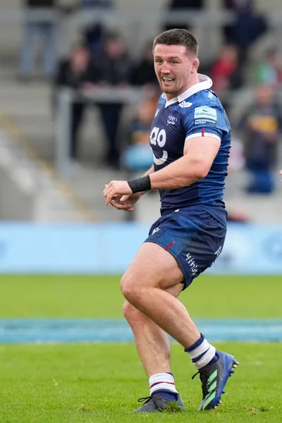 Gallagher Premiership maçında Satılık Köpekbalıkları Harlequins 'e karşı AJ Bell Stadyumu, Eccles, Birleşik Krallık, 23 Ekim 202' de oynanan Satış Köpekbalıkları maçında Satılık Köpekbalıkları # 7 numaralı Tom Curry