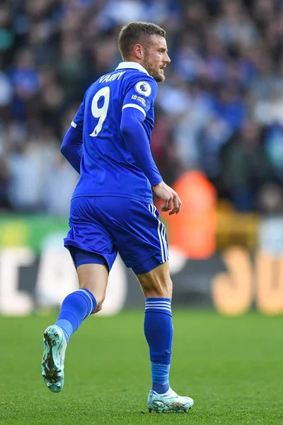 Leicester City 'den Jamie Vardy # 9 Premier League maçı sırasında Wolverhampton Wanderers, Molineux, Wolverhampton' da Leicester City 'e karşı, 23 Ekim 202