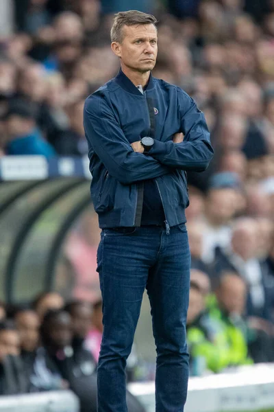 Jesse Marsch Manager Leeds United Con Los Brazos Cruzados Durante —  Fotos de Stock