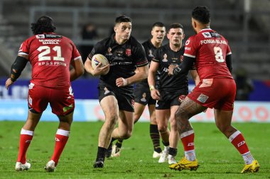 Galler 'den Joe Burke, Rugby Ligi Dünya Kupası 2021 maçında Tonga' ya karşı Galler Stadyumu, St Helens, Birleşik Krallık, 24 Ekim 202