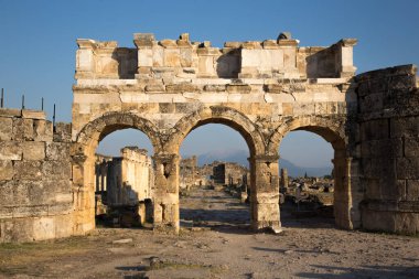 Denizli Hierapolis antik şehri. Giriş kapısı.