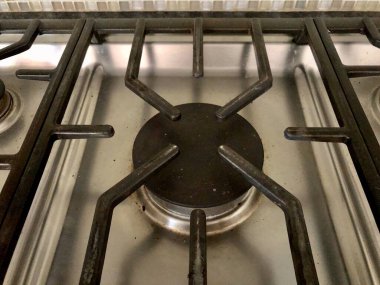 Ev yapımı gaz ocağının kapağı. 