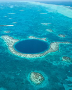 Belize 'deki Büyük Mavi Delik' in gerçek görüntüleri. 