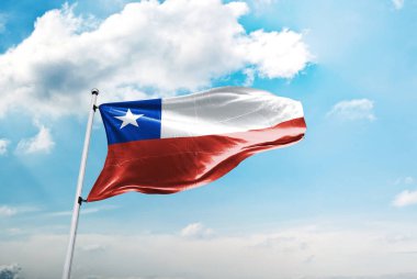 Mavi gökyüzünde Şili bayrağı
