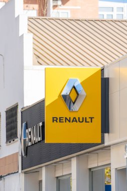 Massamagrell, İspanya - 15 Ocak 2022 Renault araba dükkanı.