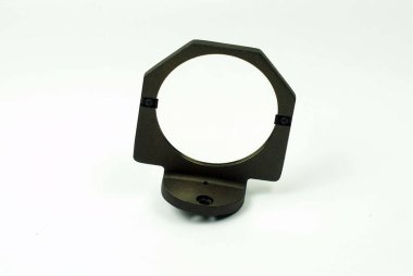 Sahne tutacağı olan bir yoğunlaştırıcı lens. 