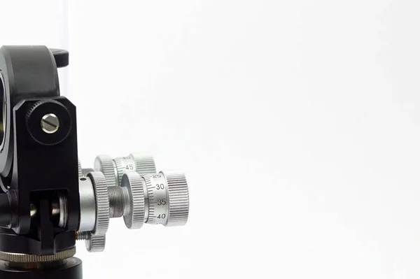 Sidoslöja Precision Gimbal Mount Med Dikroisk Spegel — Stockfoto