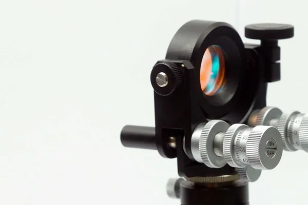 Lato Veiw Supporto Gimbal Precisione Con Uno Specchio Dicroico — Foto Stock