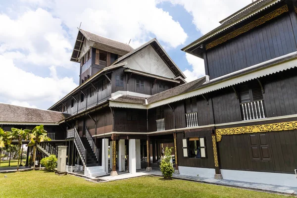 Seri Menanti, Malaysia, 2 maj 2022: Istana Seri Menanti är det antika palatset av Yam Tuan av Negeri Sembilan på 1900-talet. Det är nu en muzeum och populär turistattraktion — Stockfoto