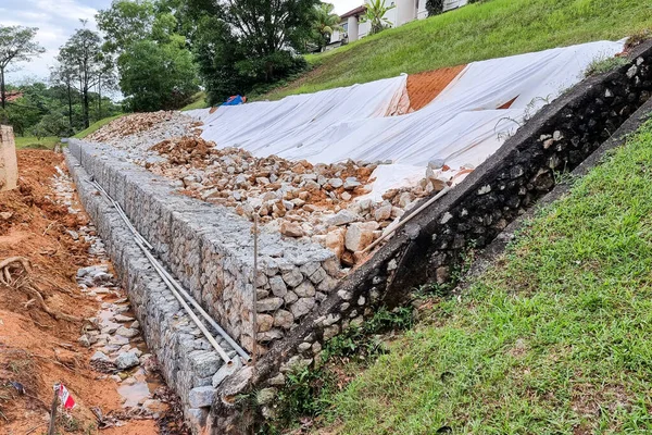 Série Projeto Construção Retenção Declive Com Rochas Malha Para Gerenciar — Fotografia de Stock