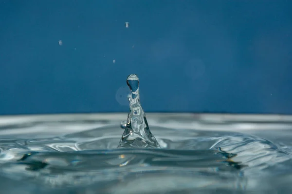 Blauwe Schoon Water Druppels — Stockfoto