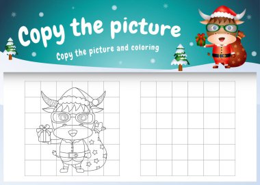 Noel Baba kostümü giyen şirin bir bufalo ile resim çocuk oyunu ve boyama sayfasını kopyala